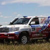 トヨタ車体は、震災などによる苦境においてもトヨタ車、日本の健在をアピールするためダカールに出場する（写真は2011モデルのランドクルーザー200）