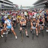 レーシングコースを競技用自転車で走行　7月3日