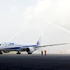 ボーイング787。ボーイング社のテスト用機体でANA向けではないが、ローンチカスタマーに敬意を表したようだ。