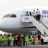 ボーイング787。ボーイング社のテスト用機体でANA向けではないが、ローンチカスタマーに敬意を表したようだ。