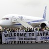ボーイング787。ボーイング社のテスト用機体でANA向けではないが、ローンチカスタマーに敬意を表したようだ。