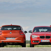 BMW1シリーズ新型（左がアーバン、右がスポーツ）