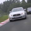 レッドブルレーシングのF1ドライバー、セバスチャン・ベッテル選手とマーク・ウェバー選手がインフィニティM(日産フーガ）をテストドライブ
