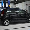 TUNAS DAIHATSU店舗裏にある整備工場のようす