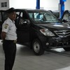 TUNAS DAIHATSU店舗裏にある整備工場のようす
