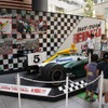 佐藤琢磨のインディカーマシンが汐留に登場 