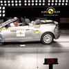 新型 ゴルフカブリオレ の衝突安全テスト