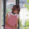 タレントの東原亜希さんが、三菱の電気自動車i-MiEVの電力でアウトドア料理に挑戦。2日、東京・豊洲でデモンストレーションがおこなわれた。