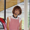 タレントの東原亜希さんが、三菱の電気自動車i-MiEVの電力でアウトドア料理に挑戦。2日、東京・豊洲でデモンストレーションがおこなわれた。