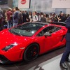 ランボルギーニ代表のステファン・ヴィンケルマン氏。背後の車はガヤルドLP570-4スーパートロフェオ・ストラダーレ
