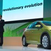 ホンダは伊東社長が新型 シビック を発表