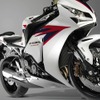 ホンダCBR1000RRファイアーブレード新型