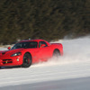 現行バイパーの車体を使ったプロトタイプで雪上テストを行う次期バイパー