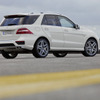 新型メルセデスベンツML63AMG