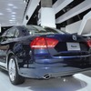 米『モータートレンド』誌のカーオブザイヤーに選ばれたVWパサート（ロサンゼルスモーターショー11）