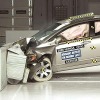 米IIHS（道路保険安全協会）が実施した2006年モデルのホンダシビック（ノンハイブリッド車）の衝突テスト（参考画像）