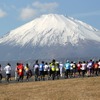 12月18日、富士スピードウェイで富士マラソンフェスタ 2011 が開催される（写真：2010年大会） 