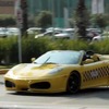 メキシコに出現したフェラーリF430スパイダーのタクシー（動画キャプチャー）