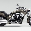 ホンダ VT1300CR（ムーンストーンシルバーメタリック）