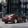 メルセデスベンツEクラス初の市販ハイブリッド車、E300BlueTECハイブリッド