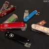 ビクトリノックスはほかにもUSBメモリ付きモデルを発表した。