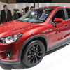 ローダウン＆ホイールブラック塗装のCX-5 マツダが提案