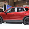 ローダウン＆ホイールブラック塗装のCX-5 マツダが提案