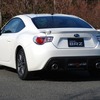 スバルBRZ（Rグレード、6AT、16インチホイール）