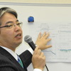 2号機圧力容器底部温度上昇について説明する松本純一原子力・立地本部長代理（12日・東電本店）