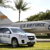 米軍に引き渡されたGMの燃料電池車。シボレー エクイノックスをベースに開発。