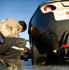 ノキアンタイヤを装着したフィンランドのEV、E-RAによる氷上最高速チャレンジ