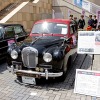 東京・品川に集結したダットサンなどの旧車45台。午後には街をパレード走行した。