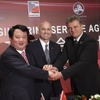 中国向け新型車の共同開発で合意した上海GM、PATAC、ホールデンのトップ