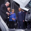 中国・温家宝首相とドイツ・メルケル首相が、ウォルフスブルグのフォルクスワーゲン工場を訪問