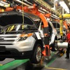 新型エクスプローラーを組み立てるフォードモーターのシカゴ工場
