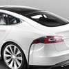 充電中のテスラモデルS（イメージ）