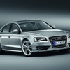 新型アウディA8
