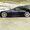 ブラックアメジストと呼ばれる特殊塗装が施されたレクサスLFA