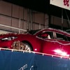 新型マツダ アテンザの量産第1号車としてサプライズで披露されたワゴン