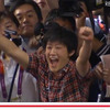 伊調馨選手の金メダル獲得にスタンドで歓喜する姉・千春