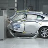 米国IIHS（道路安全保険協会）が実施したアキュラTLの新オフセット衝突テスト