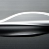 メルセデスベンツ次期 Sクラスを示唆した彫刻作品、「Aesthetics S」（Sの美学）