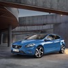 新型ボルボ V40のRデザイン