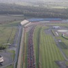 9月15日、英国シルバーストンサーキットで開催されたフェラーリ964台による世界最長パレード