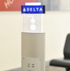 デルタ航空、充電ステーションを成田空港に設置