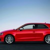 新型 アウディ S3
