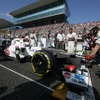 【F1 日本GP】3位入賞の可夢偉、ファンに感謝のウィークエンド［写真蔵］