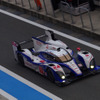 最後のピットから出るトヨタ TS030ハイブリッド。ドライバーは中嶋一貴