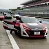 トヨタ 86 ワンメイク参戦車両、86 Racing試乗［動画］