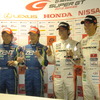 予選日のポール会見。左からGT500の平手、立川、GT300の影山、藤井。